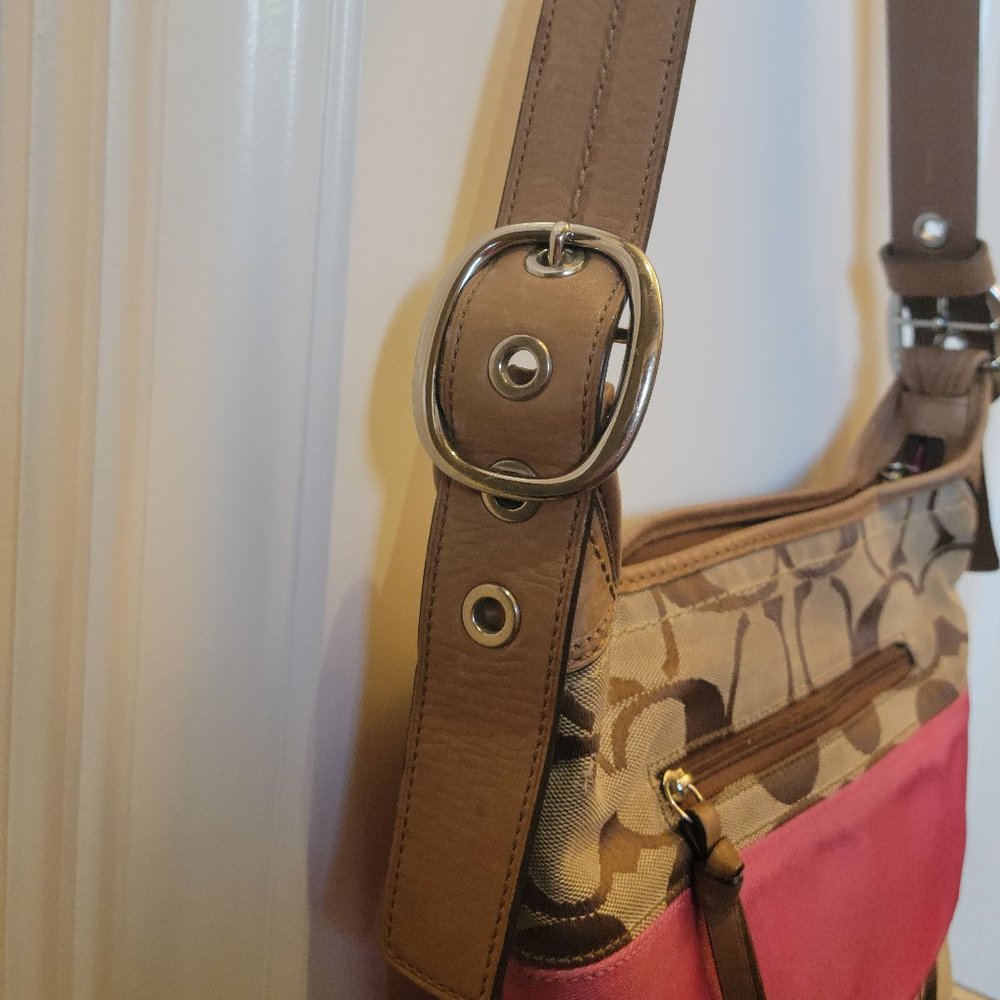 Coach Signature Rugby Stripe - Picture 5 of 16